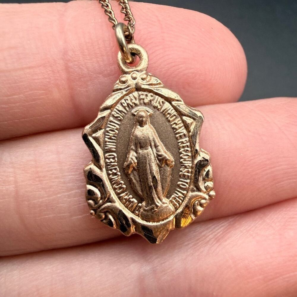 Vintage 12K Gold Filled Bliss Miraculous Medal Mary Necklace 20" Chain Catholic